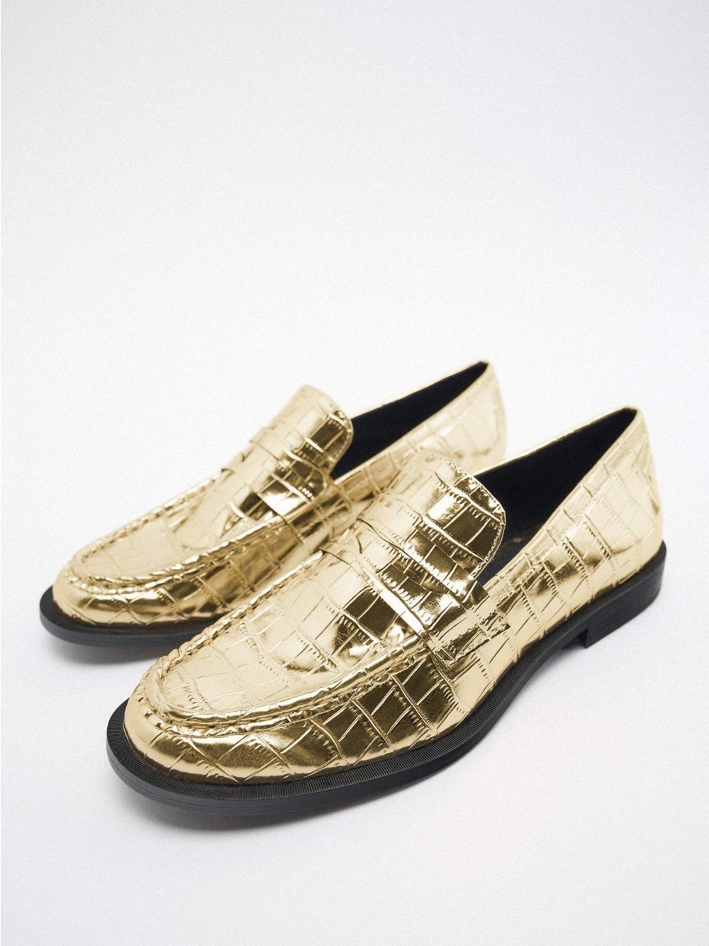 Zara loafers feature a shiny, gold-colored metallic croc-embossed Loafers 39/8.5